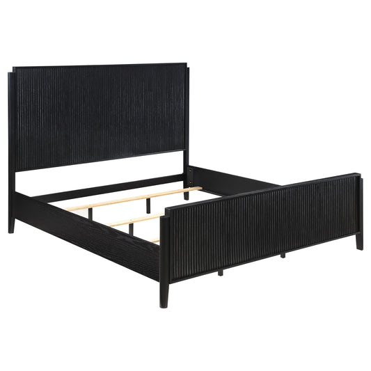 Brookmead Wood Queen Panel Bed Black