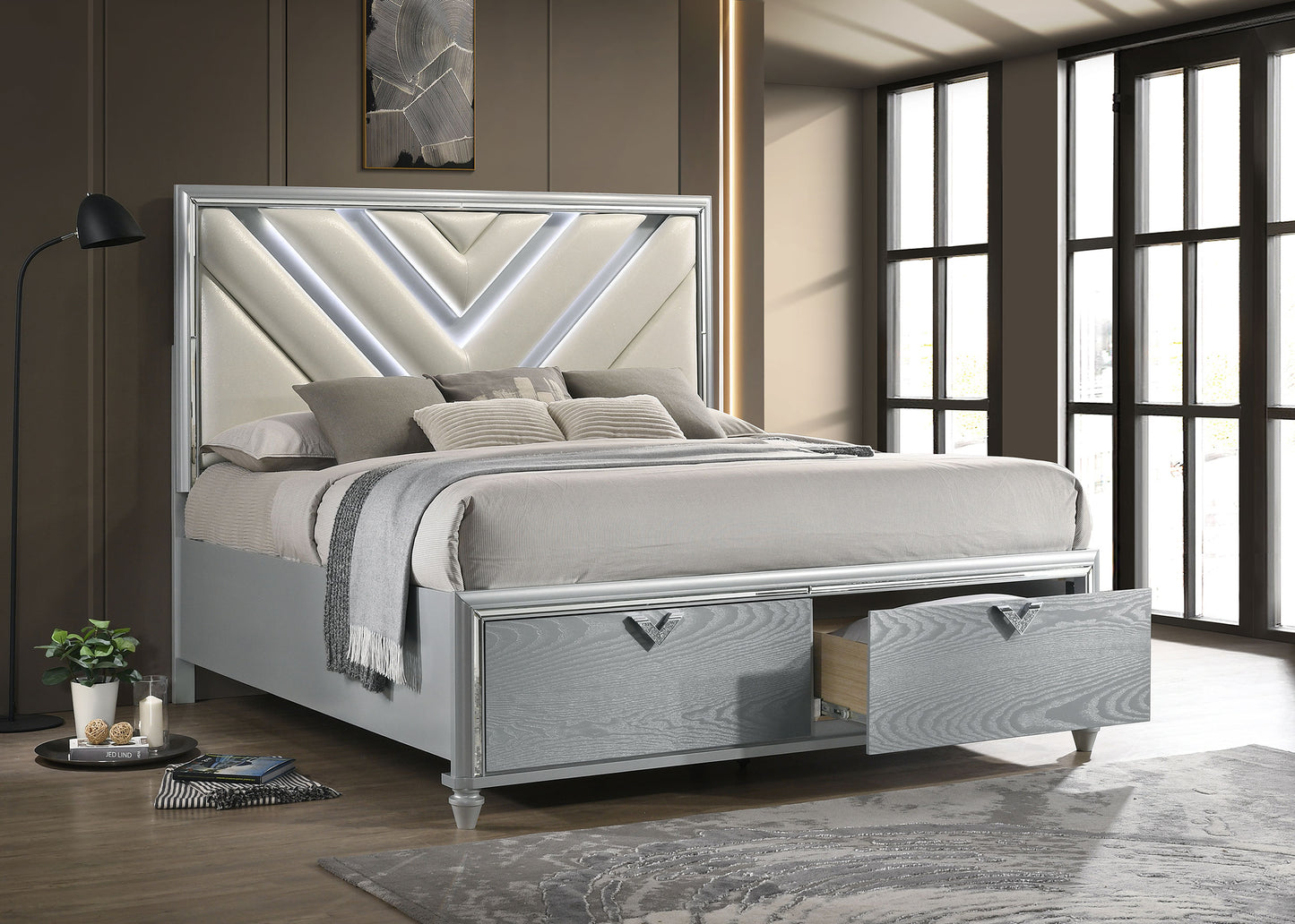 Veronica Wood Eastern King LED Storage Bed Light Silver